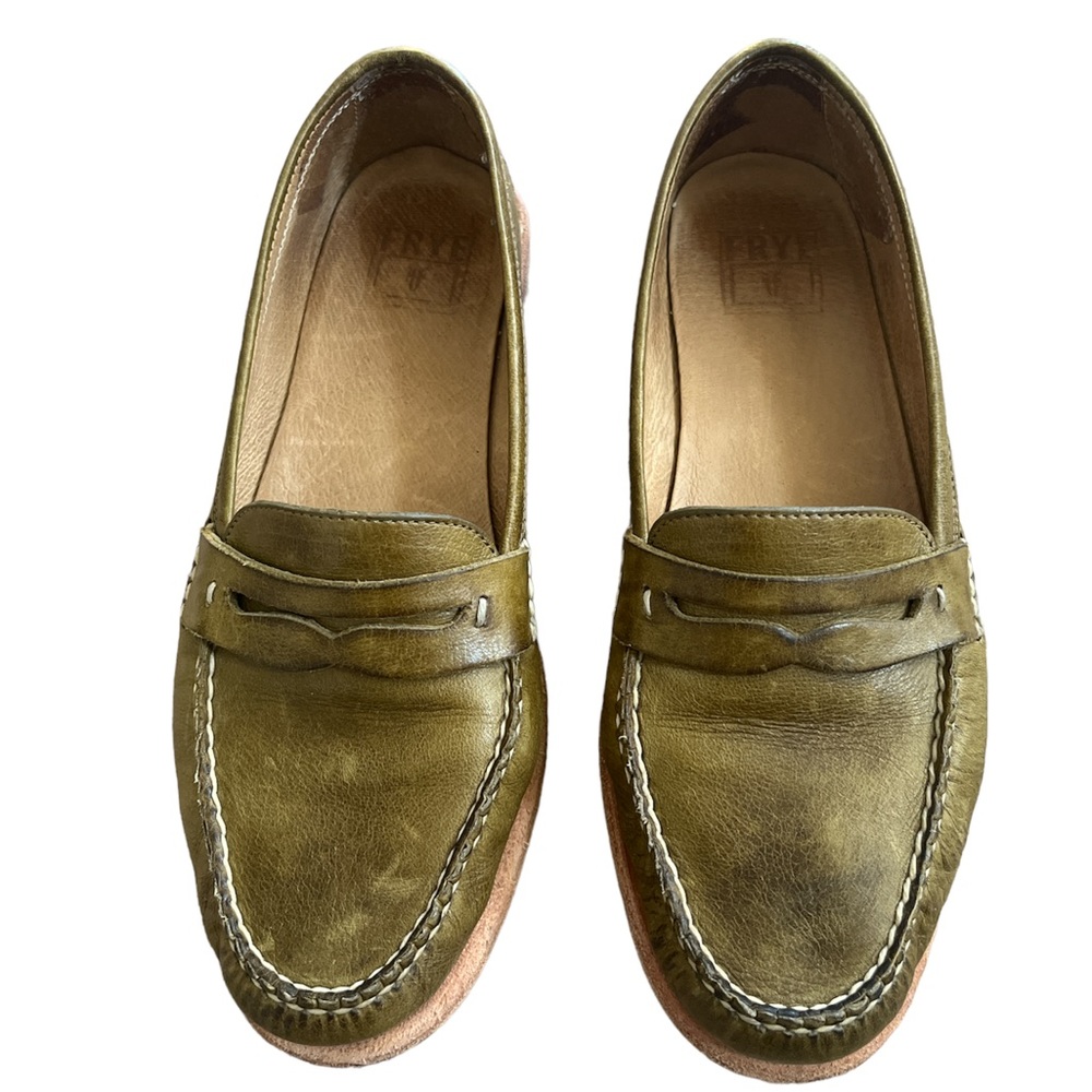 FRYE OLIVE GREEN LEATHER PENNY LOAFERS. WOMENS SIZE 6.5. ALMOND TOE. SLIP ON